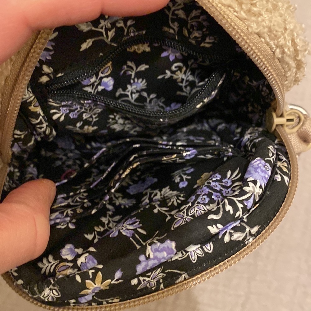 Vera Bradley Teddy Fleece Sherpa small convertible crossbody/ belt bag . - Picture 10 of 14
